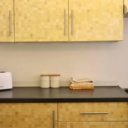 Apartamento Away From - 2 Bed Free Parking & Wifi Leeds (West Yorkshire)