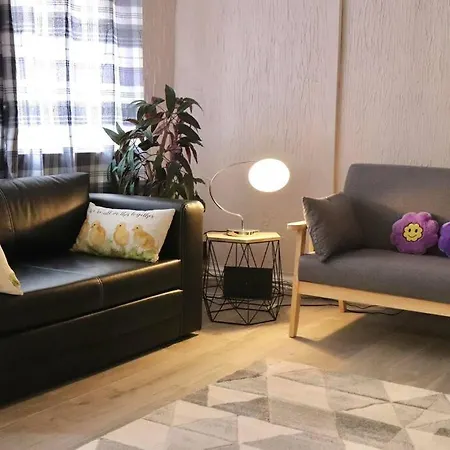 Away From - 2 Bed Free Parking & Wifi Leeds (West Yorkshire)