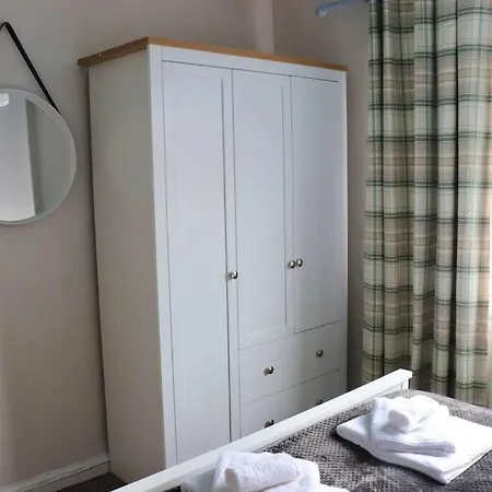 公寓 Away From - 2 Bed Free Parking & Wifi