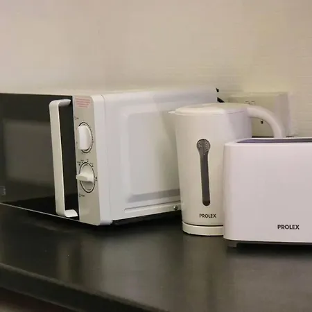 Away From - 2 Bed Free Parking & Wifi Apartment Leeds (West Yorkshire)