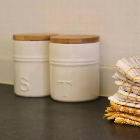 Away From - 2 Bed Free Parking & Wifi דירה *